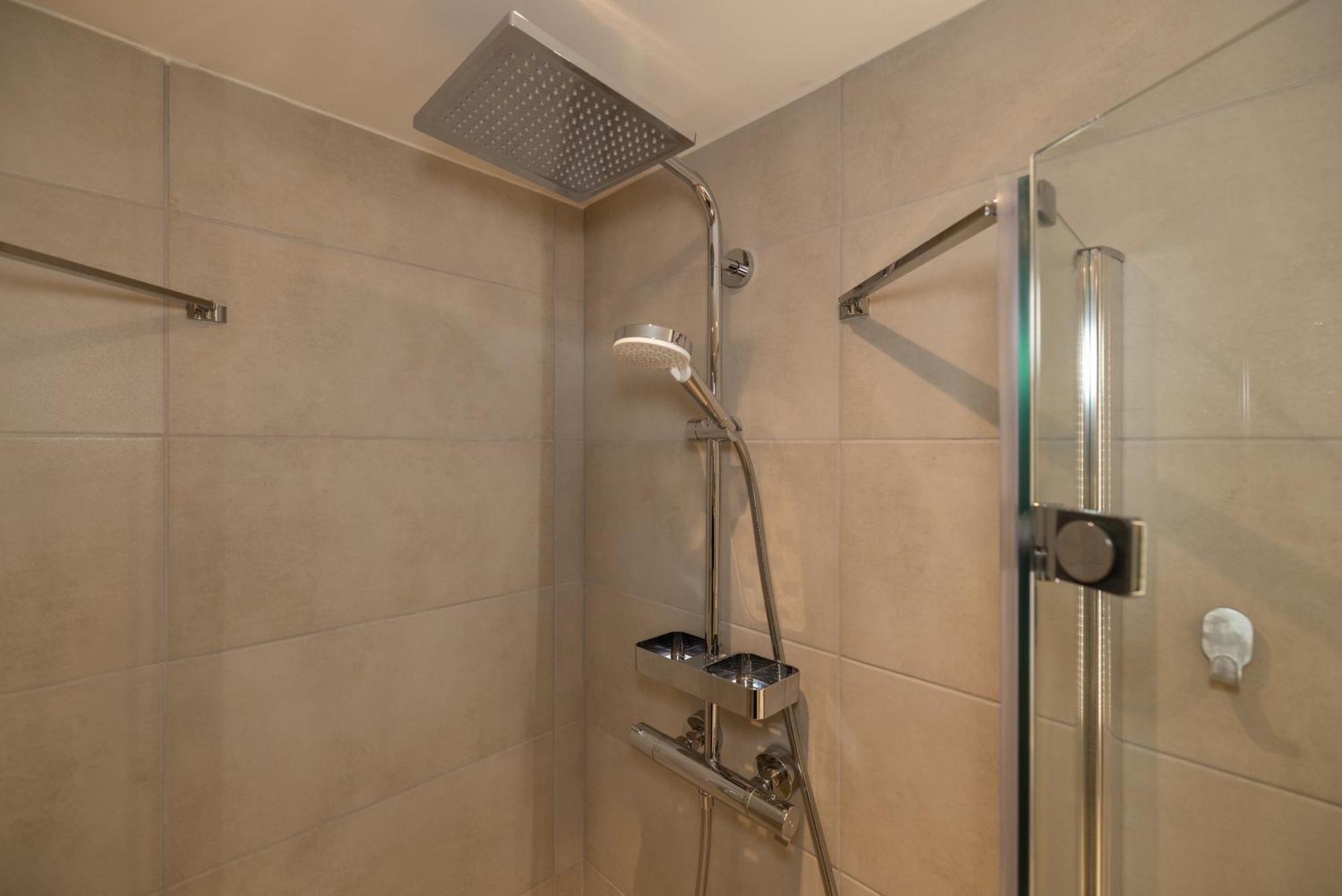 Great 2-Room Loft With 2 Bathrooms And 2 Kitchen Berlin Exteriör bild