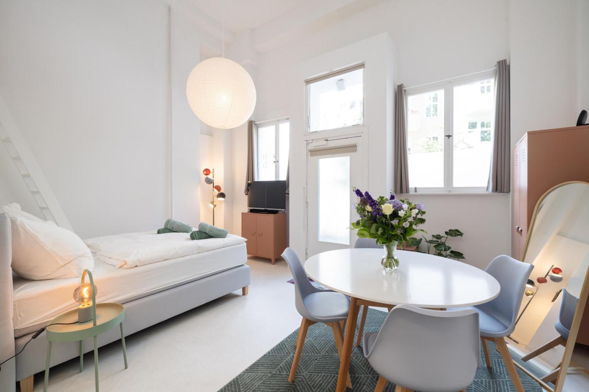 Great 2-Room Loft With 2 Bathrooms And 2 Kitchen Berlin Exteriör bild