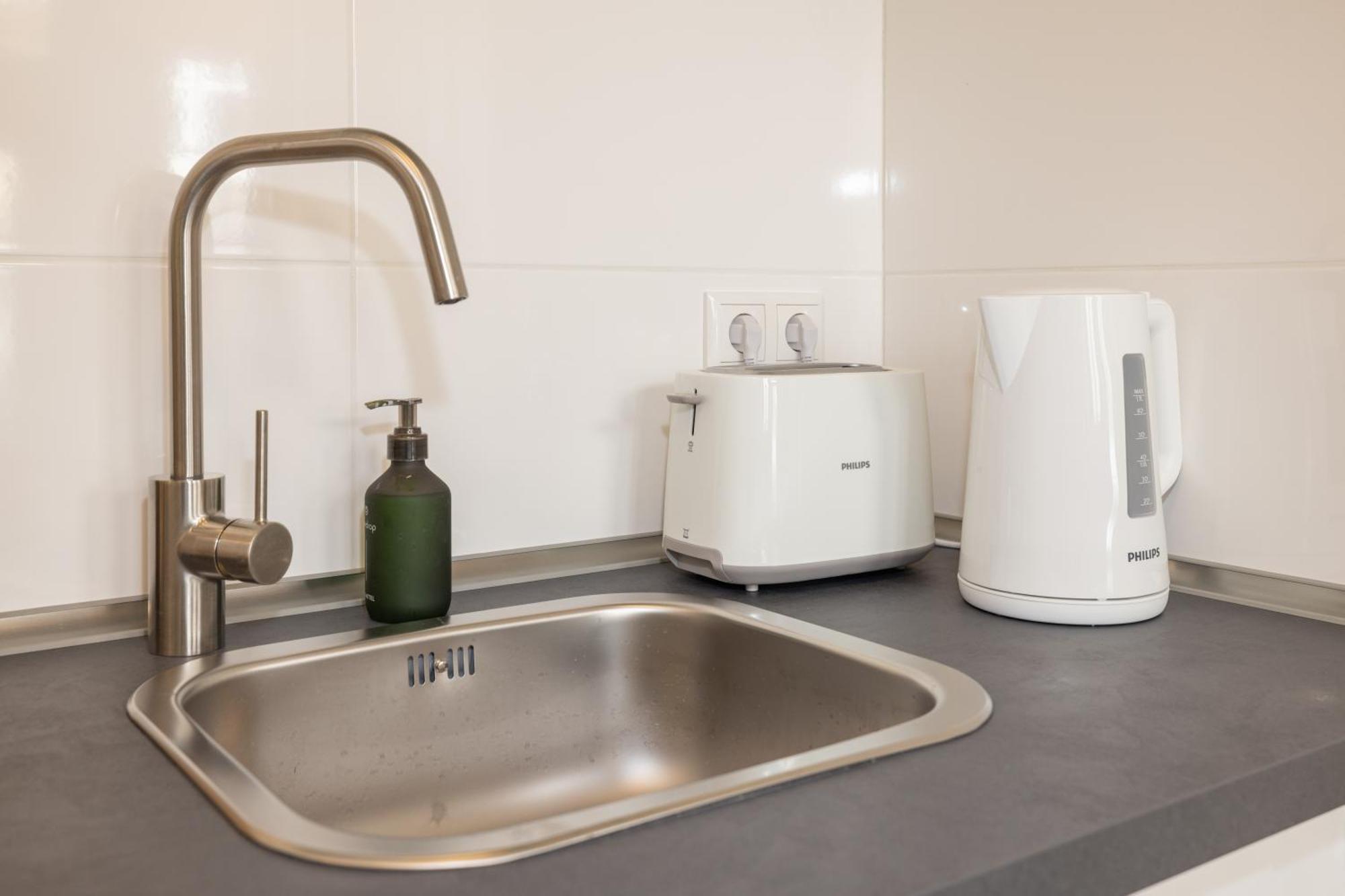 Great 2-Room Loft With 2 Bathrooms And 2 Kitchen Berlin Exteriör bild