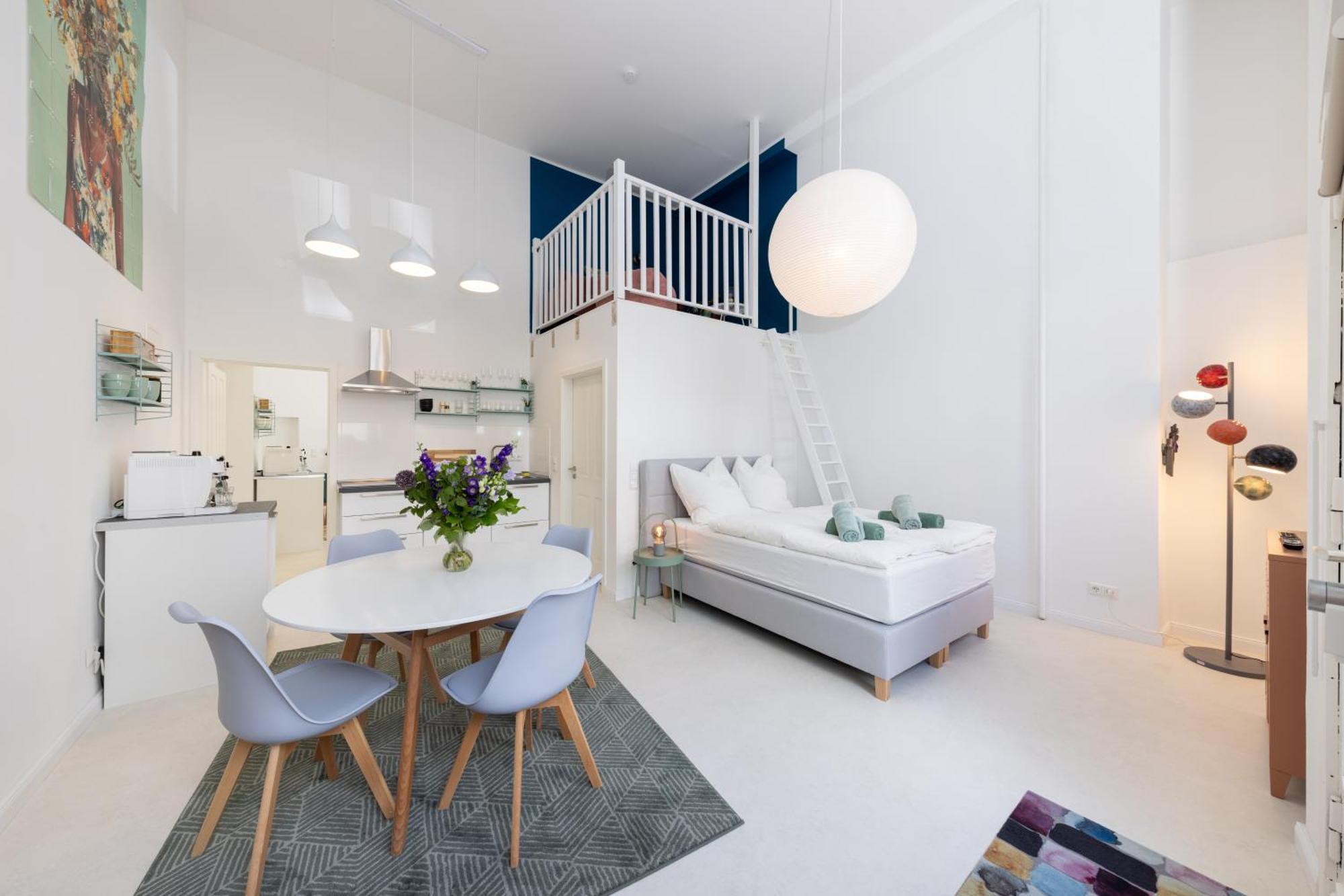 Great 2-Room Loft With 2 Bathrooms And 2 Kitchen Berlin Exteriör bild